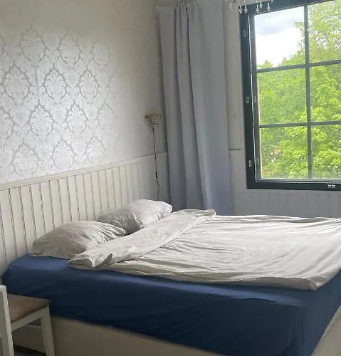 شقة Puutaloasunto 1.8 Km Turun Aurajoelta *